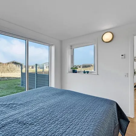 Lovely In Ringkobing With Wifi Holiday home Sondervig